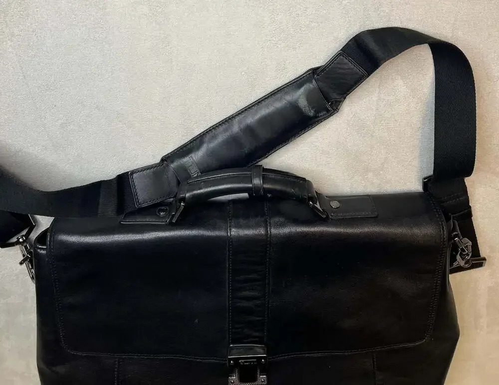 Vtg Tumi Beacon Hill Irving Slim Leather Briefcase 68541D
